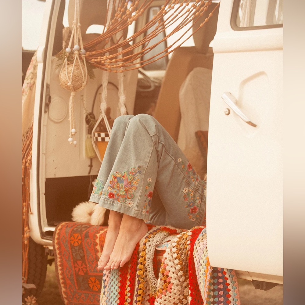 RARE! Spell and the Gypsy Flower Child Jeans - Picture 9 of 10